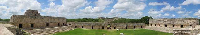 uxmal bella